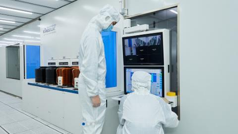 國產首臺！萬業企業：高能離子注入機通過客戶驗證 芯片制造關鍵一環